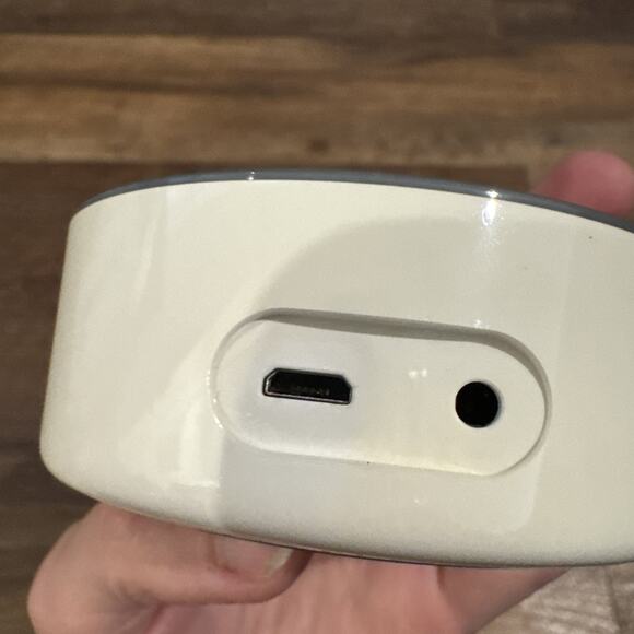 Amazon Echo Dot (2nd Generation) Smart Speaker - White RS03QR - Works - Picture 6 of 7